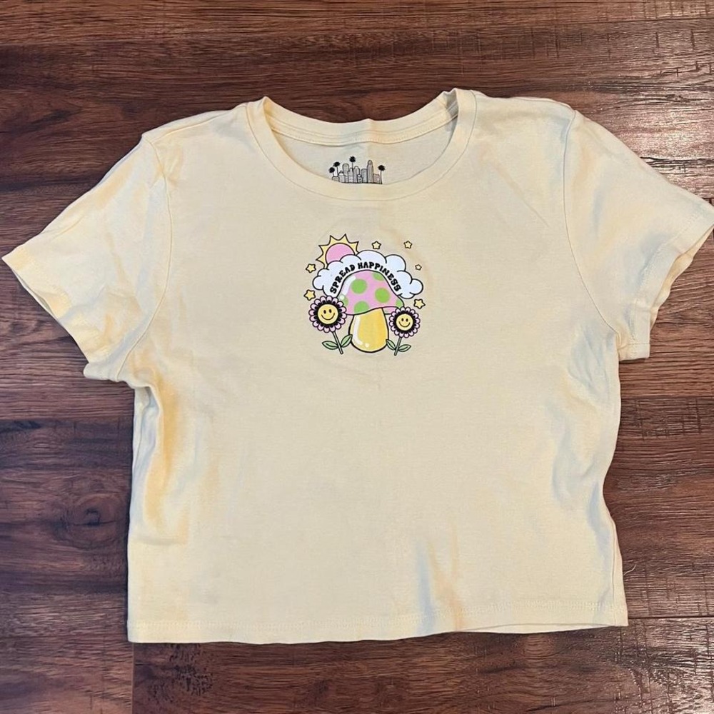 Womens Butter Yellow Crop Baby Tee Hippie‎ Boho Mushroom Festival Summer Medium